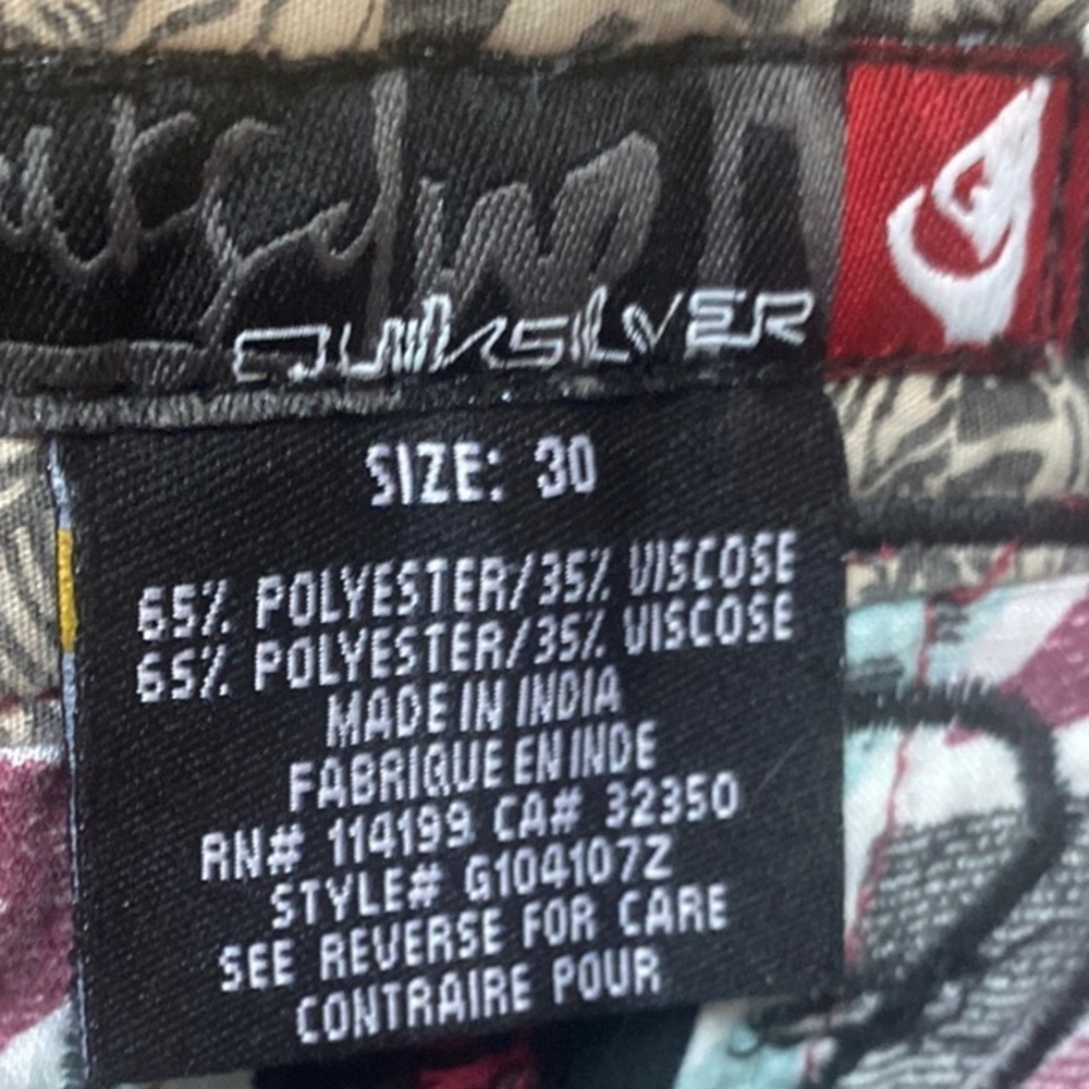 Quiksilver Shorts Plaid Black Logo Skater Y2K Size 30 - Picture 2 of 16